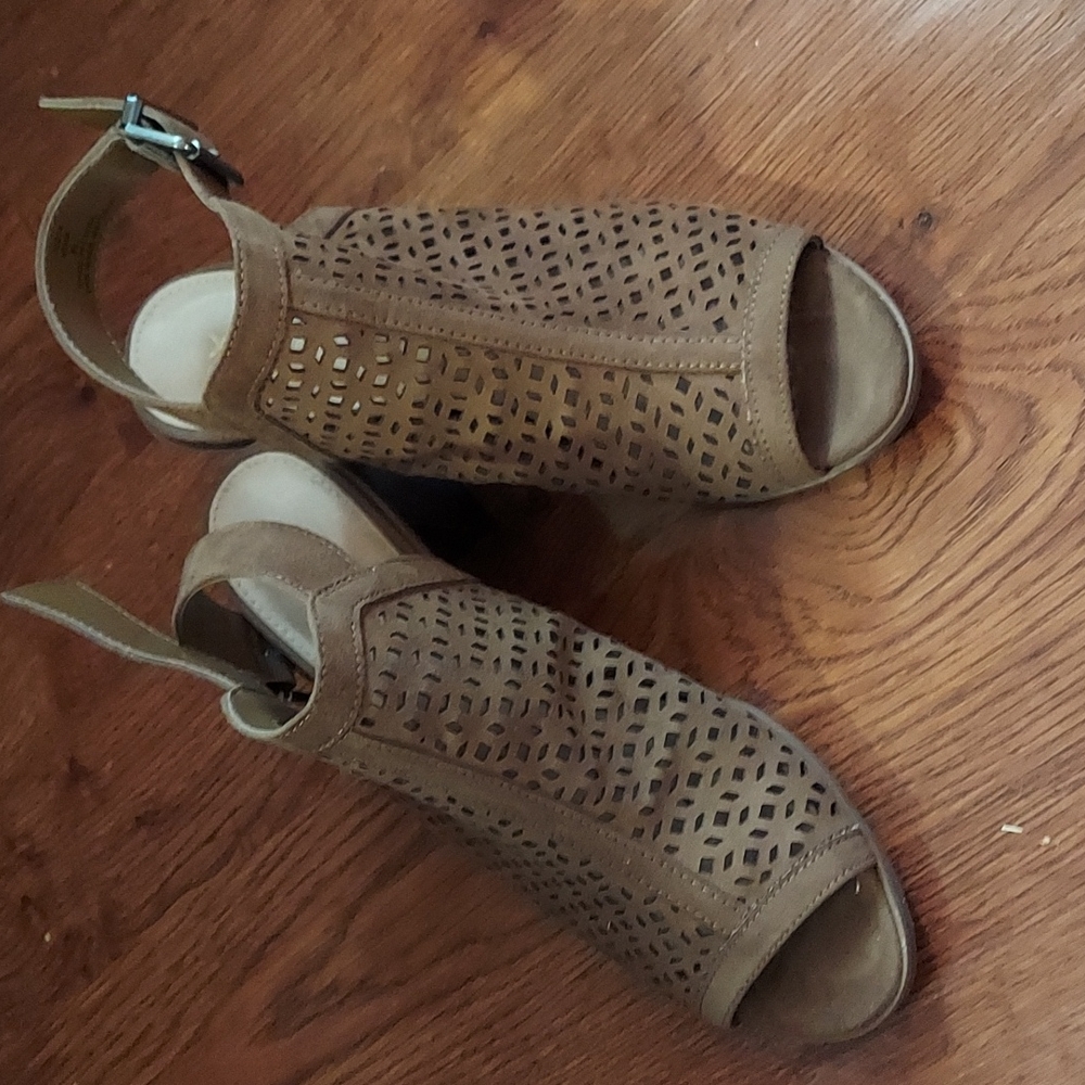 Xappeal perforated booties